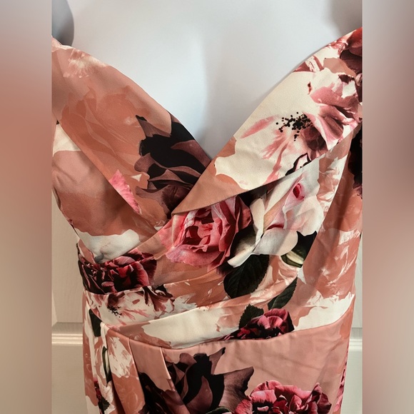 Pink Floral Off the Shoulder Maxi Dress - Picture 5 of 12